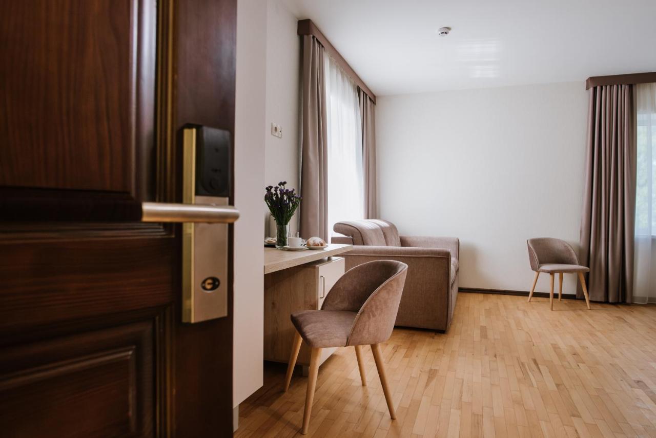 Оранта Hotel Truskavets Luaran gambar