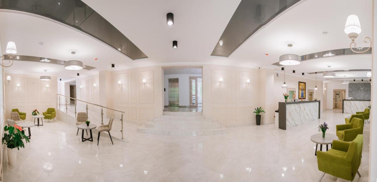 Оранта Hotel Truskavets Luaran gambar