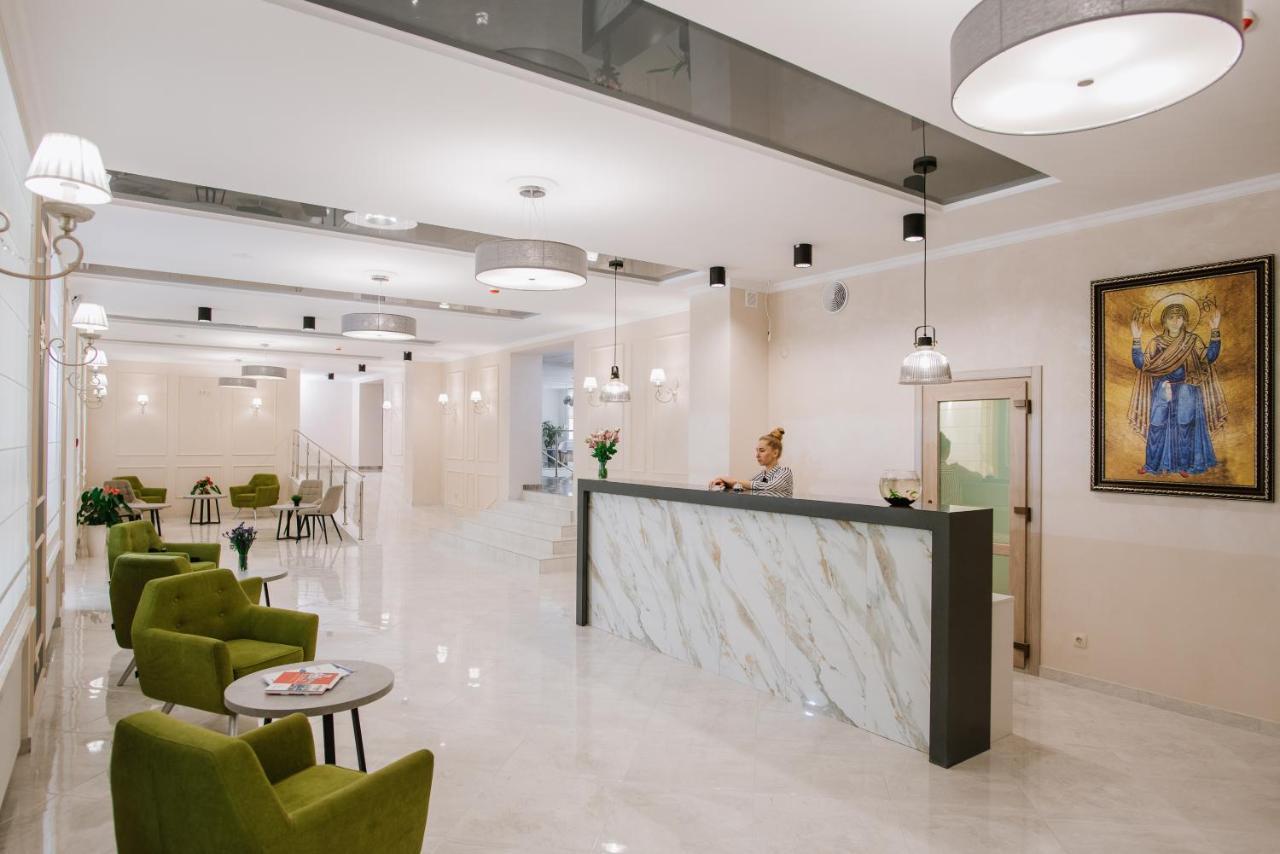 Оранта Hotel Truskavets Luaran gambar