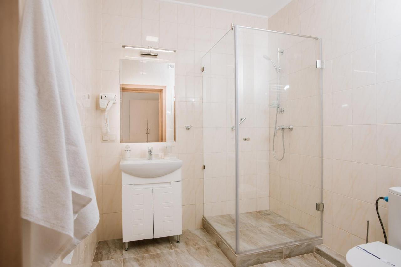 Оранта Hotel Truskavets Luaran gambar